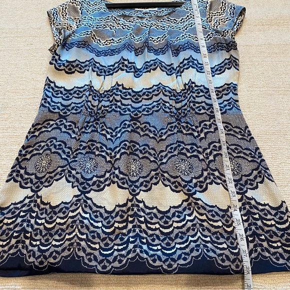 Cabi 100% Silk Tunic Blouse - Picture 9 of 14